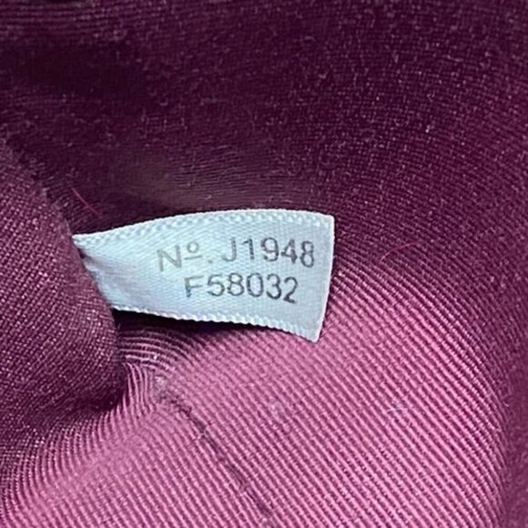 Coach Women's Small Corner Zip Wristlet Pouch Wallet Purse Purple Plum GUC - Picture 12 of 15